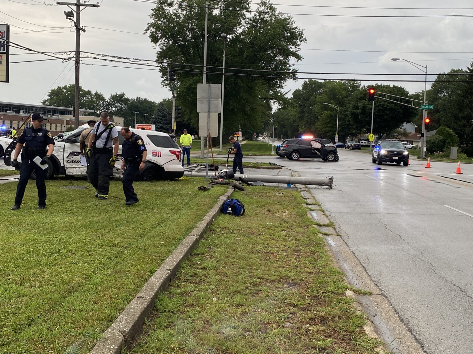 Lansing Squad Car Flipped After Responding To Accident Region News Source